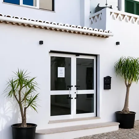 Апартаменты Entire Flat 70sq M At Just 400m Distance Praia Da Luz